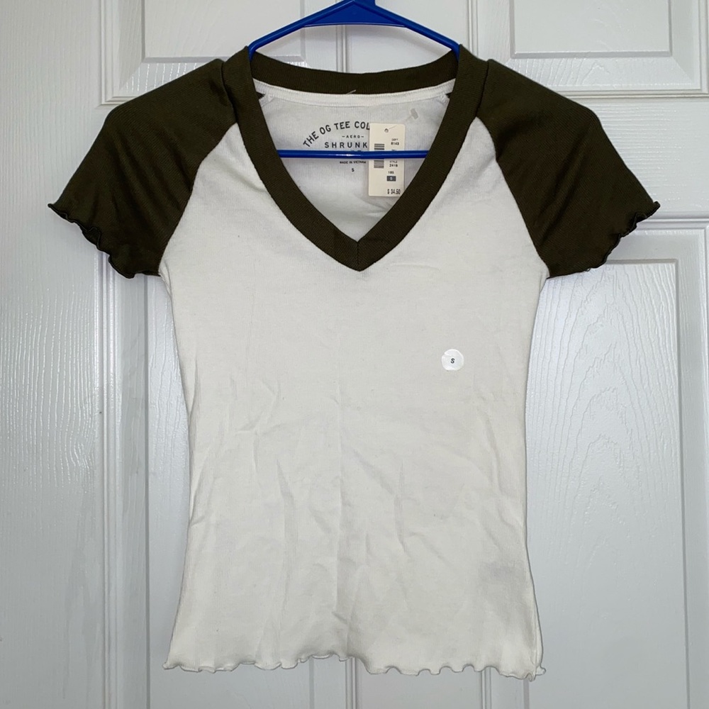 NWT Aeropostale Shrunken Tee